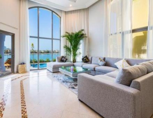 Villas for short term rent daily and monthly on Palm Jumeirah in Dubai