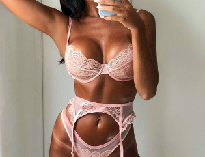 مرافقة فاخرة ⎮ مرافقة VIP ⎮ وظيفة مدفوعة الأجر للفتيات