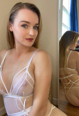 Escort model Emily in Saint Julian