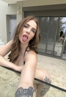 Modello di escort Lesly a Agde