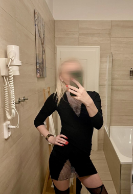 Escort-Model Julia in Prag