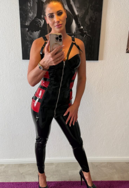 Escort model Elvire in Brandenburg