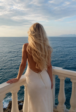 Escort model Violi in Nha Trang